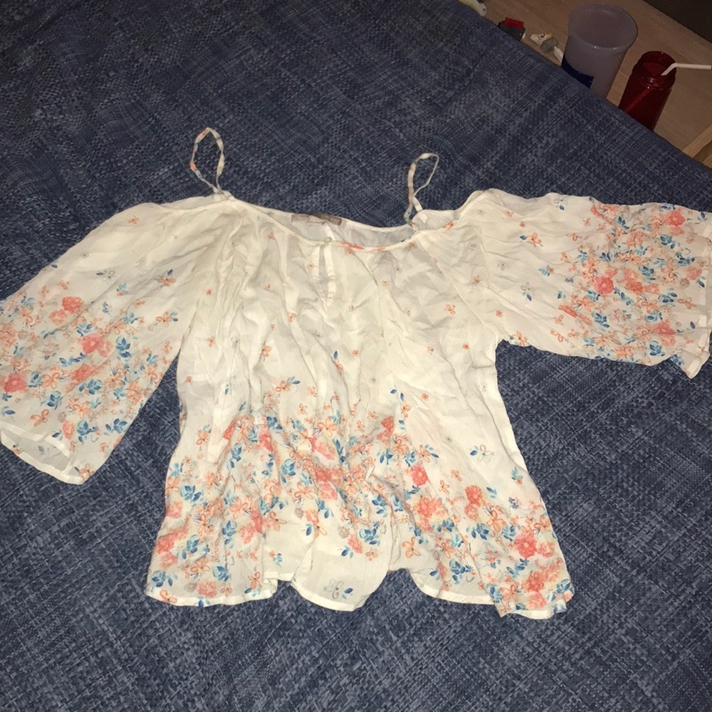 Flowy flower top